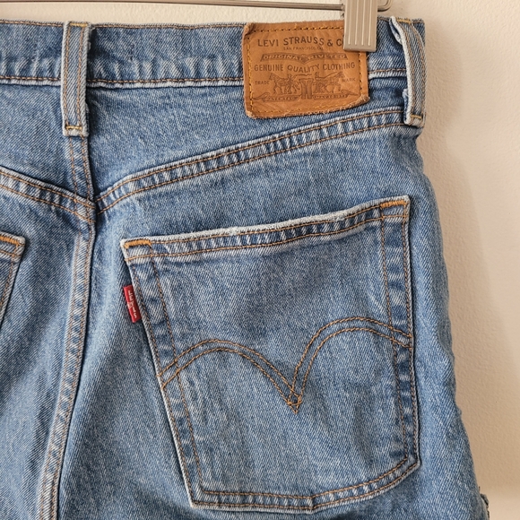 Levis Ribcage Denim Raw Hem Blue Jean Shorts Size 29 Button Fly - Picture 5 of 11